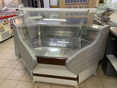 Лот: 17320412. Фото: 1. Витрина холодильная угловая Иней. Холодильное