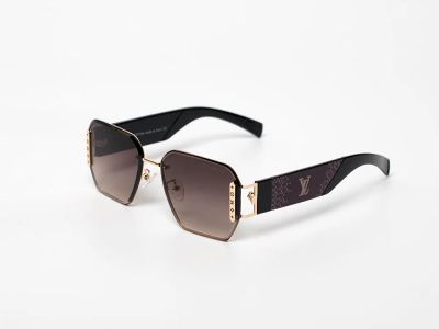 Лот: 21993049. Фото: 1. Очки Louis Vuitton. Очки солнцезащитные