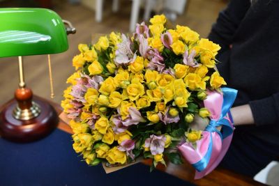 Лот: 7492720. Фото: 1. Сборный букет. Цветы на Щорса... Свежие цветы