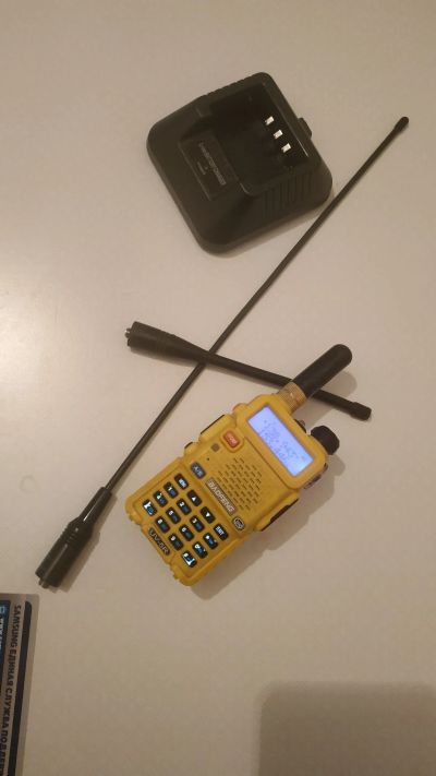Лот: 15214161. Фото: 1. Baofeng uv-5r. Рации, радиостанции
