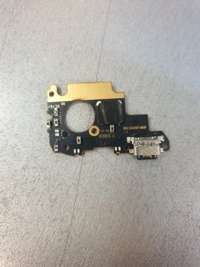 Лот: 18947918. Фото: 1. Нижняя плата Xiaomi mi 9 (orig... Микросхемы и платы