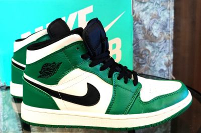 Лот: 21779767. Фото: 1. Кроссовки Nike AIR Jordan (реплика... Кеды, кроссовки, слипоны