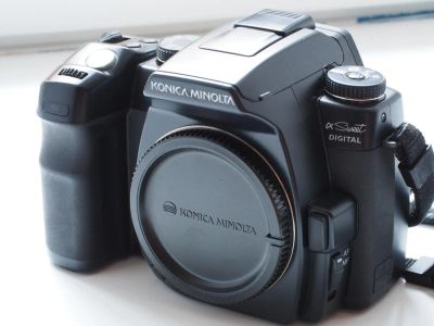Лот: 9653670. Фото: 1. Konica Minolta Sweet Digital... Цифровые зеркальные