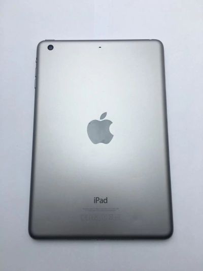 Лот: 9770435. Фото: 1. Apple iPad mini 3 16gb Space grey. Планшеты