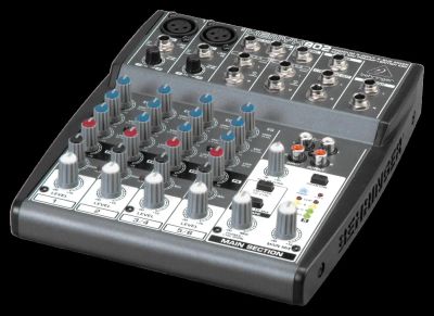 Лот: 4247738. Фото: 1. Мишкер behringer 802. Микшеры, предусилители, микрофонные эффекты