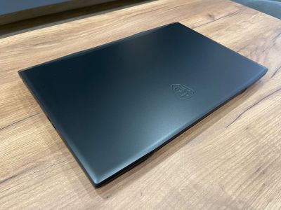 Лот: 20845566. Фото: 1. Игровой ноутбук Katana GF76 11UC-679XRU... Ноутбуки