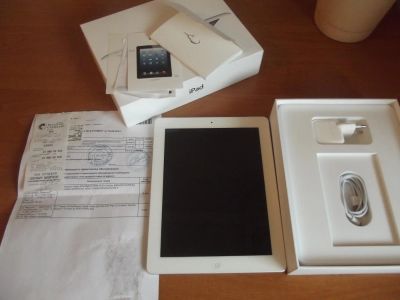 Лот: 4091141. Фото: 1. iPad 4 РСТ 16 GB Retina display... Планшеты