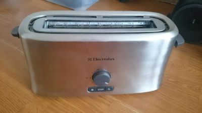 Лот: 8528546. Фото: 1. Тостер Electrolux. Кухонная