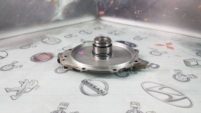 Лот: 23583262. Фото: 1. Корпус АКПП Mazda Capella FP-DE... Трансмиссия