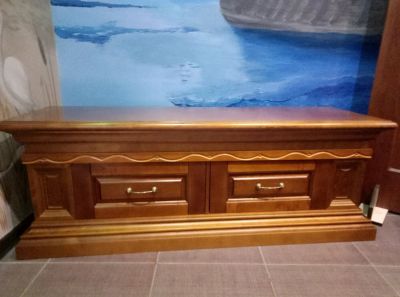 Лот: 14501256. Фото: 1. Тумба из массива. Стойки и тумбы для аппаратуры