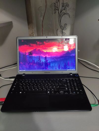 Лот: 25390273. Фото: 1. Ноудбук Samsung /4 ядра/озу 12гб... Ноутбуки