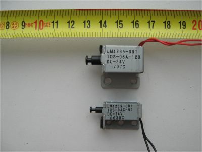 Лот: 10962999. Фото: 1. 2 электромагнита МФУ Brother MFC-7420R. Трансформаторы, катушки