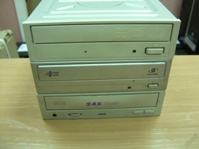 Лот: 5660524. Фото: 1. DVD-RW 2шт+CD-ROM. Приводы CD, DVD, BR, FDD