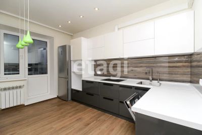 Лот: 25294399. Фото: 1. 3-комн. квартира , Красноярск... Квартиры, студии