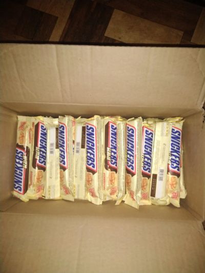 Лот: 21689775. Фото: 1. 20шт snickers super белый шоколад... Шоколад, конфеты