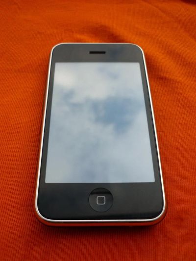 Лот: 3086335. Фото: 1. IPHONE 3g 8gb американец. Смартфоны