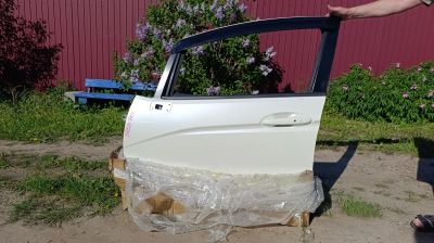Лот: 25431661. Фото: 1. Дверь передняя левая Honda Fit... Кузов