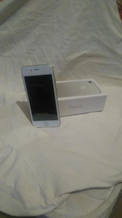 Лот: 11284460. Фото: 1. iPhone 7. Смартфоны