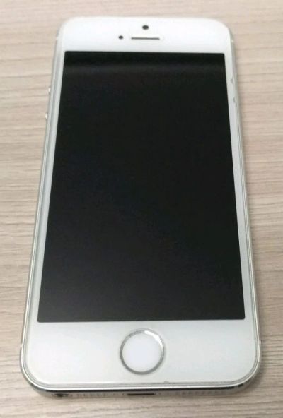 Лот: 12712866. Фото: 1. Apple iPhone 5s White белый. Смартфоны