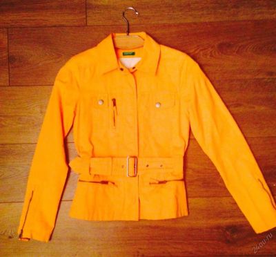 Лот: 5547666. Фото: 1. Джинсовка Benetton. Пиджаки, жакеты, жилеты