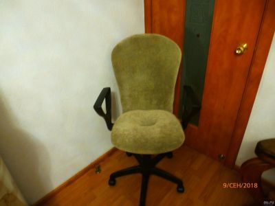 Лот: 12086799. Фото: 1. Кресло офисное метало-каркасное... Стулья и кресла офисные