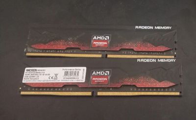 Лот: 20277324. Фото: 1. Оперативная память ddr4 4gb radeon... Оперативная память