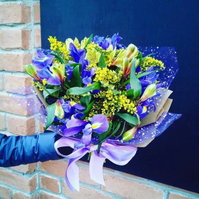 Лот: 7265694. Фото: 1. Сборный букет. Цветы на Щорса... Свежие цветы