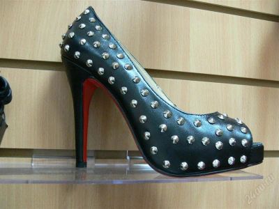 Лот: 1987183. Фото: 1. Туфли Christian Louboutin (37... Туфли