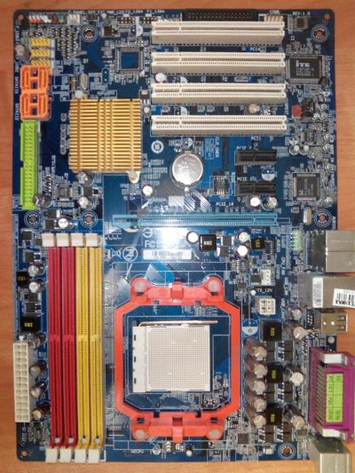 Лот: 4582965. Фото: 1. Материнская плата Gigabyte ga-m52s-s3p... Материнские платы