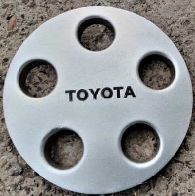 Лот: 15750990. Фото: 1. Крышка штампованного диска Toyota. Колпаки