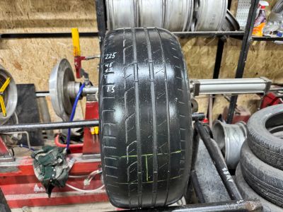 Лот: 25403618. Фото: 1. (1шт) 225-45-17 Bridgestone Turanza... Шины