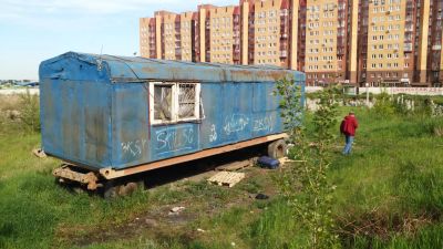 Лот: 7654054. Фото: 1. Вагончик строительный на колесном... Бытовки, вагончики строительные