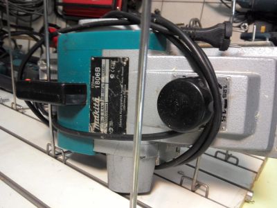 Лот: 5038066. Фото: 1. Рубанок Makita 170мм. Электроинструмент