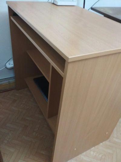 Лот: 16874335. Фото: 1. Компьютерный стол. Компьютерные и письменные столы