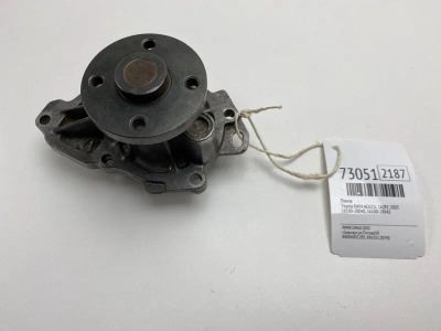 Лот: 21112707. Фото: 1. Помпа Toyota Rav4 2003 1610028040... Двигатель и элементы двигателя