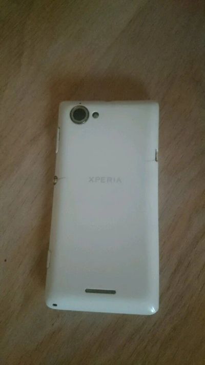 Лот: 3274529. Фото: 1. sony xperia L. Смартфоны