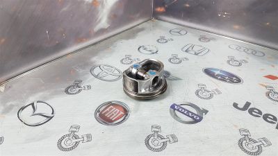 Лот: 23590045. Фото: 1. Поршень Lexus LS460 1UR-FSE 13101-38090. Двигатель и элементы двигателя