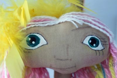 Лот: 3054624. Фото: 1. Текстильная кукла Олечка. Авторские куклы, игрушки, поделки