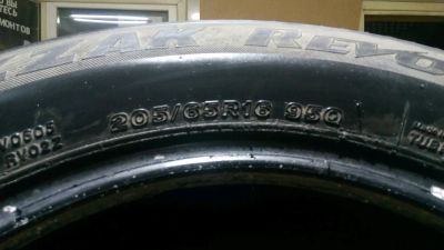 Лот: 12126718. Фото: 1. Bridgestone Blizzak revo 2. 205... Шины