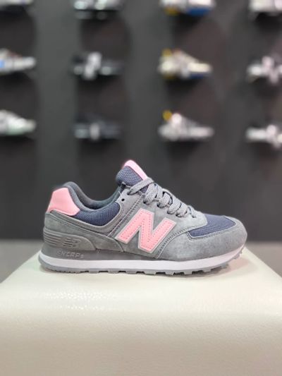 Лот: 22197855. Фото: 1. Кроссовки женские New Balance... Кеды, кроссовки, слипоны