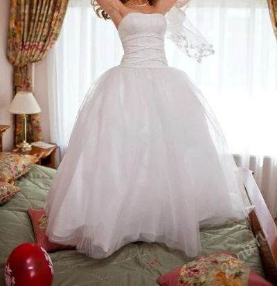 Лот: 3046323. Фото: 1. Свадебное платье. Другое (свадебная мода)