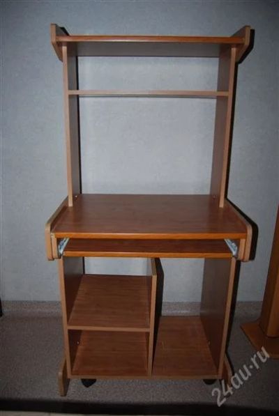Лот: 2012502. Фото: 1. Компьютерный стол. Столы, стулья, обеденные группы