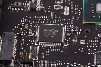 Лот: 17448216. Фото: 1. Мультиконтроллер Nuvoton NCT6792D... Микроконтроллеры