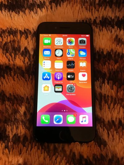 Лот: 15744055. Фото: 1. iPhone 7 black 32 gb. Смартфоны