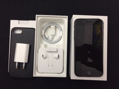 Лот: 9473454. Фото: 1. Продам iPhone 7. Смартфоны