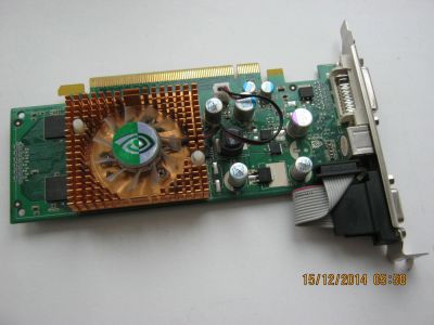 Лот: 4871833. Фото: 1. Видеокарта GeForce 8400GS PCI-E... Видеокарты