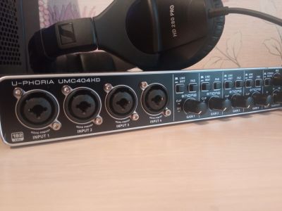 Лот: 18727859. Фото: 1. Behringer umc404 hd. Другое (профессиональный звук)