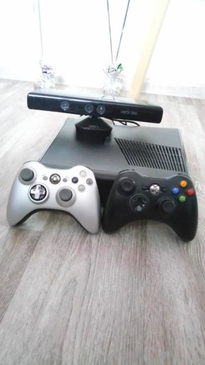 Лот: 10964300. Фото: 1. Оригинальная игровая консоль Xbox... Игровые приставки, консоли