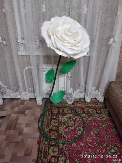 Лот: 13396799. Фото: 1. цветок украшение из изолона. Свежие цветы
