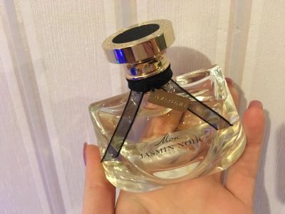 Лот: 10925961. Фото: 1. Духи Bvlgari Mon Jasmin Noir 50ml. Женская парфюмерия